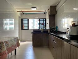 Blk 110 Jurong East Street 13 (Jurong East), HDB 3 Rooms #565783161